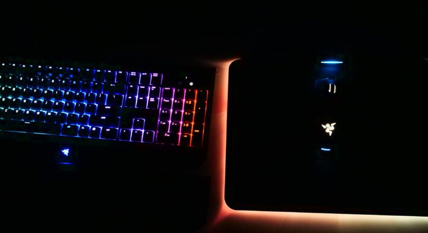 Razer BlackWidow Chroma V2 + Razer Mamba + Firefly Hyperflux Review