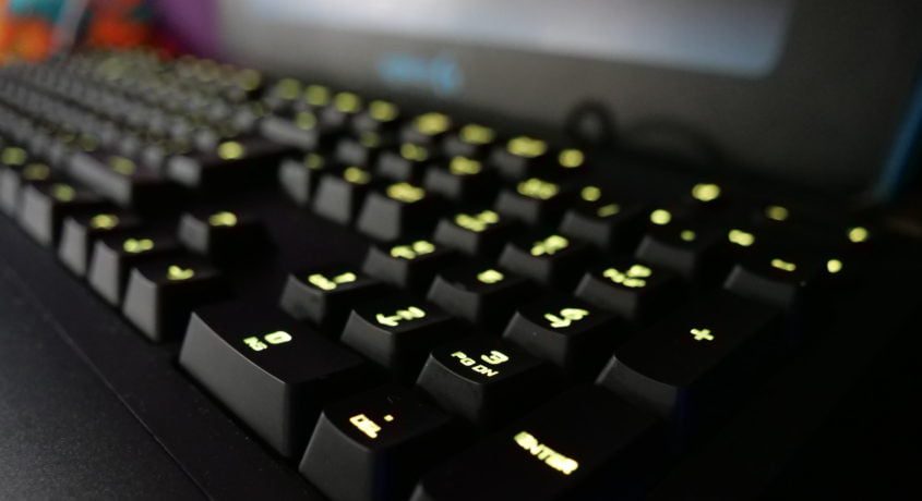 Logitech G213 – Review