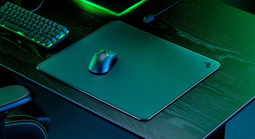 Noul mouse mat Razer Atlas, fabricat din sticlă securizată
