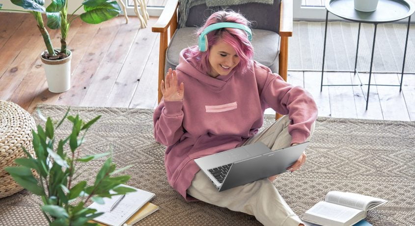 Acer prezintă noile laptopuri Swift Go AI